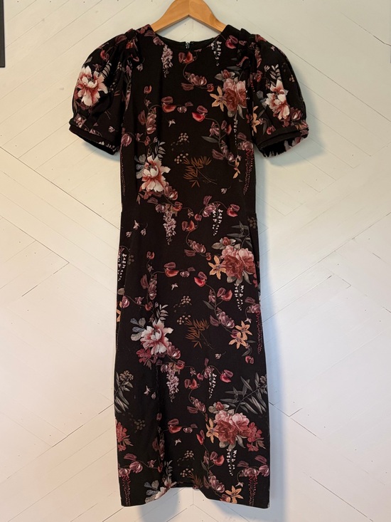 ANTONIO MELANI Dresses & Skirts - Floral Puff-Sleeve Midi Dress - Black with Pink Floral